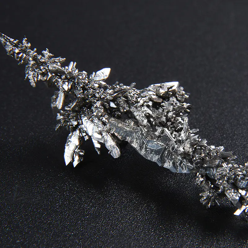 Unius Crystal: Structurae, Incrementum Methodi, ac Applications Industrialis